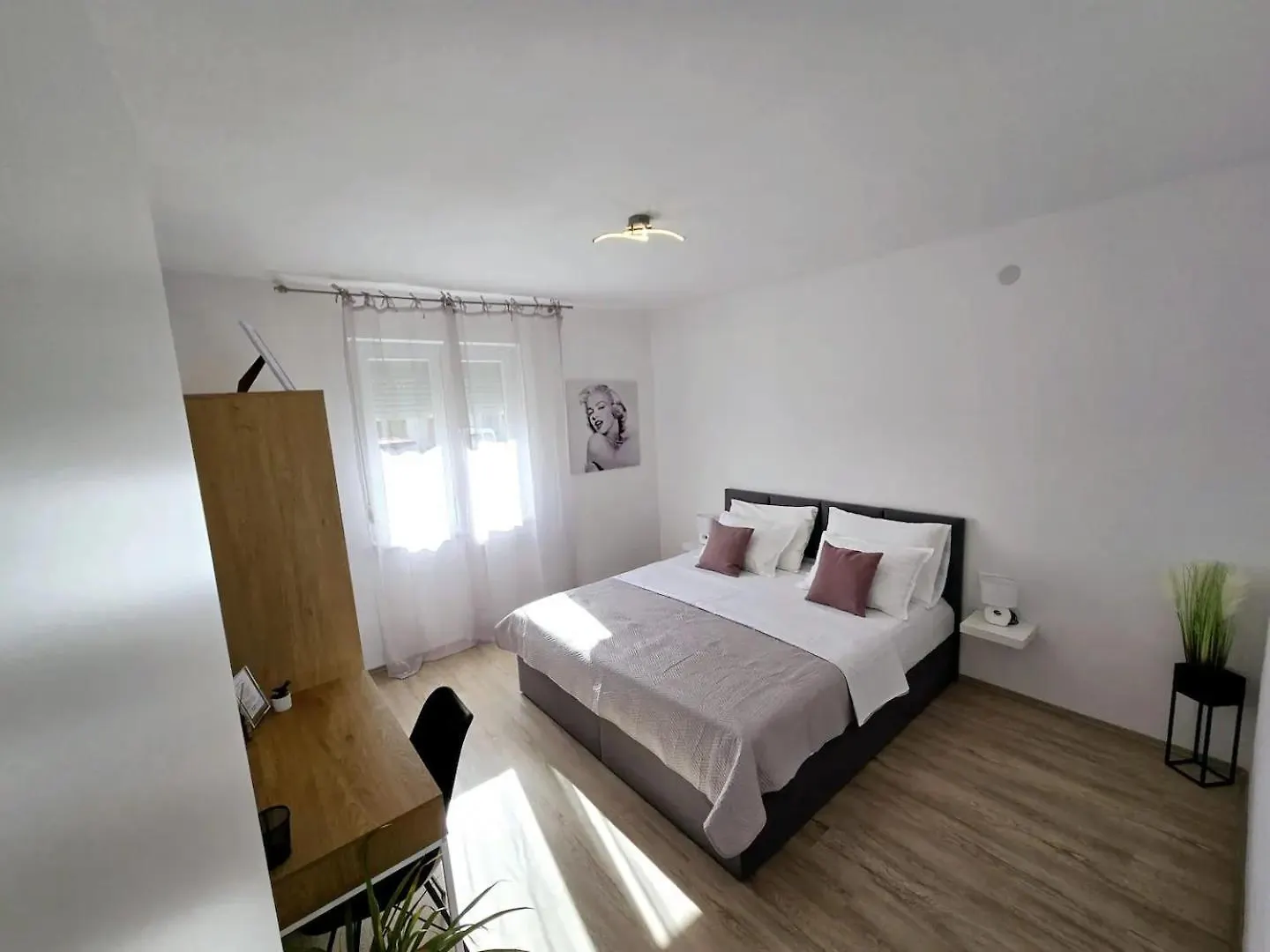 La Paulina'S III Apartment Zadar