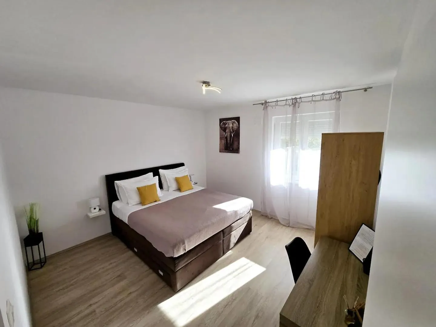 La Paulina'S III Apartment Zadar